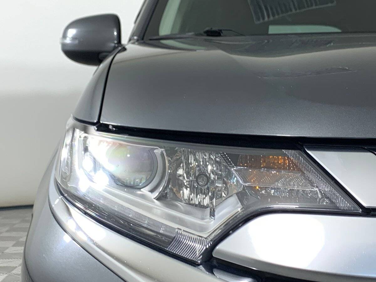 Mitsubishi Outlander с пробегом — 2019 год. Фото: #8