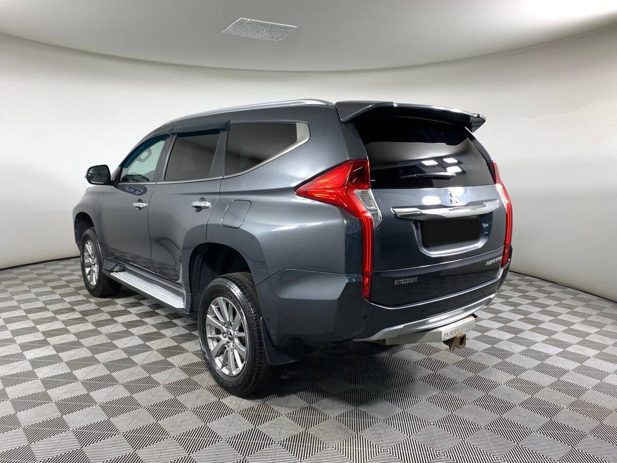 Mitsubishi Pajero Sport с пробегом — 2018 год. Фото: #6