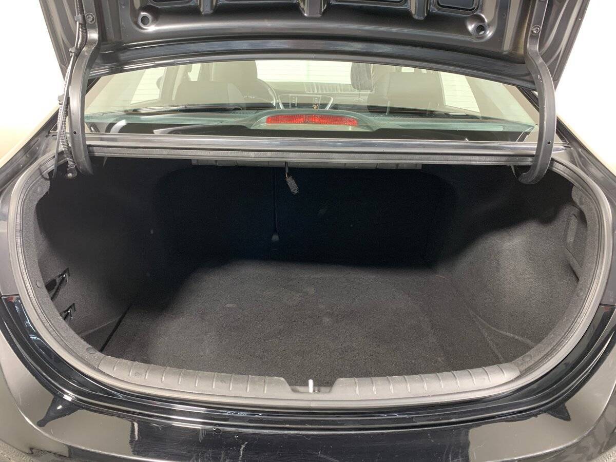 Hyundai Solaris с пробегом — 2017 год. Фото: #18