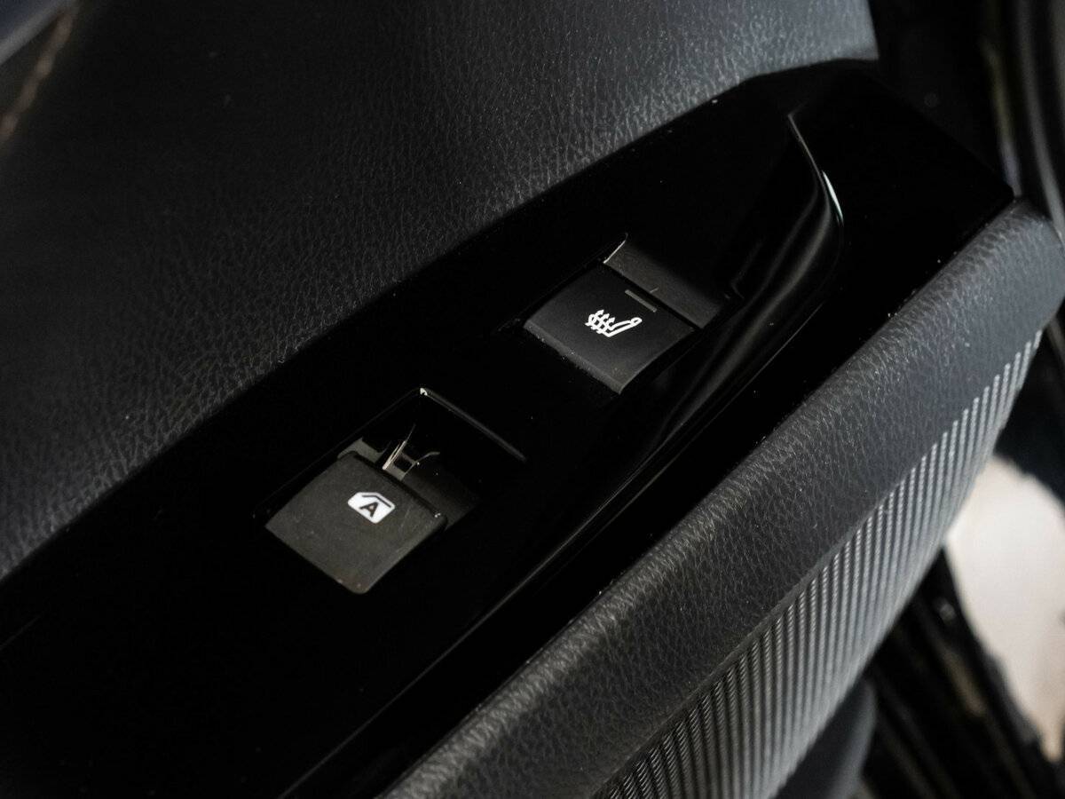 Toyota Camry с пробегом — 2019 год. Фото: #14