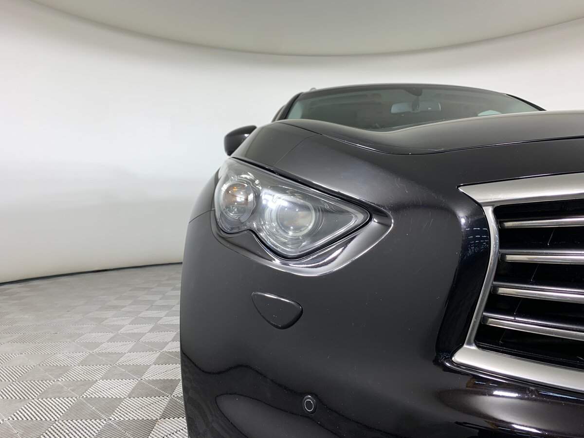 Infiniti FX с пробегом — 2012 год. Фото: #9