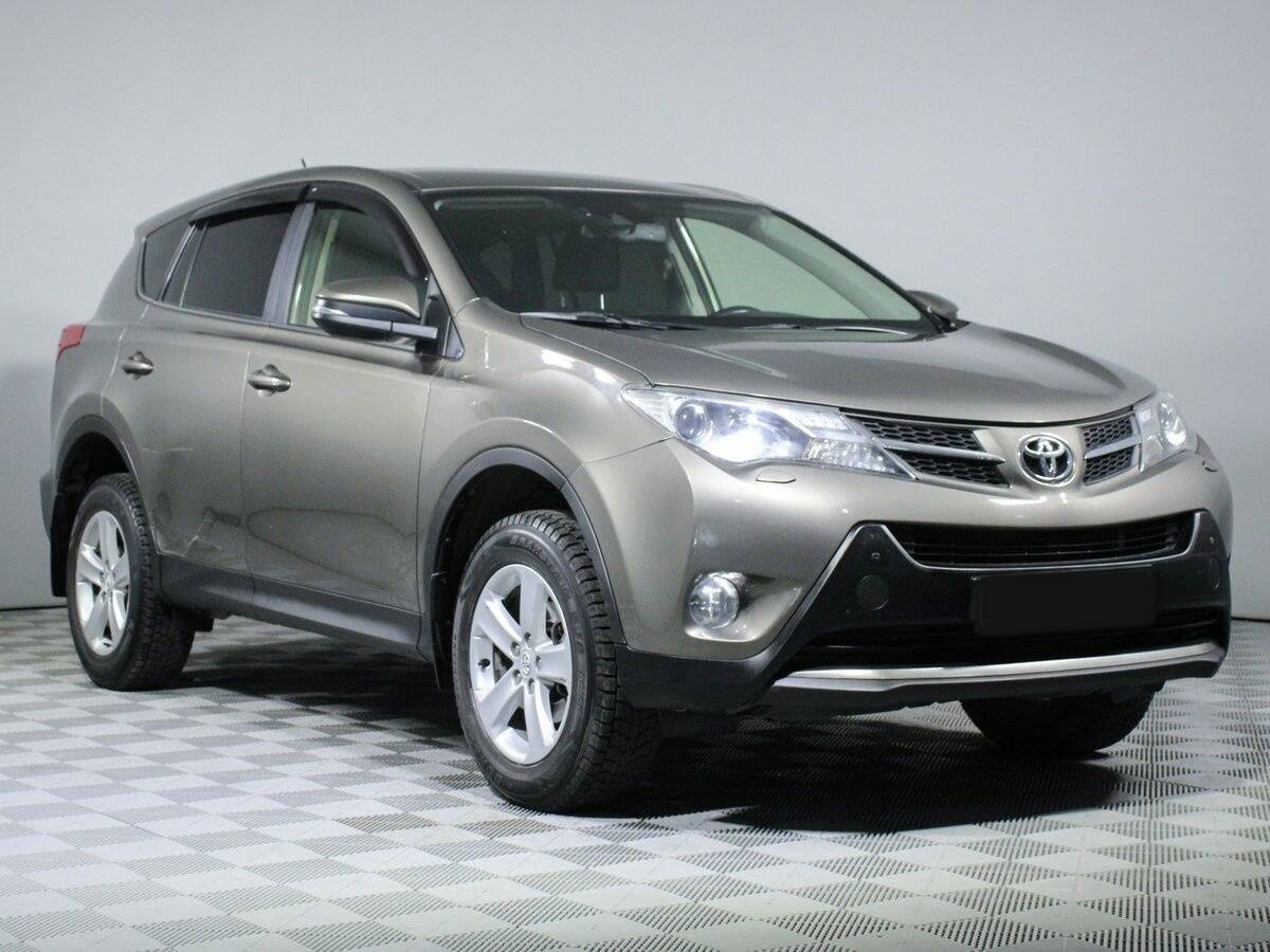 Toyota RAV4 с пробегом — 2013 год. Фото: #2