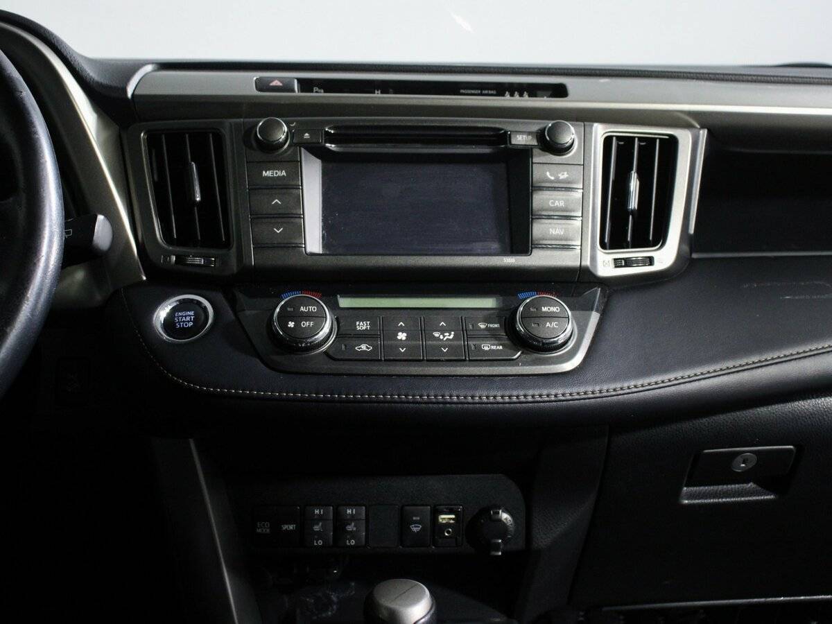 Toyota RAV4 с пробегом — 2013 год. Фото: #12