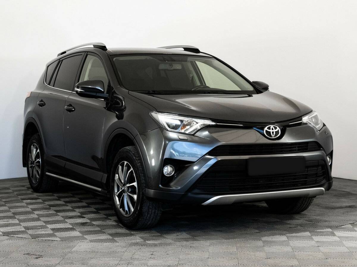 Toyota RAV4 с пробегом — 2016 год. Фото: #2
