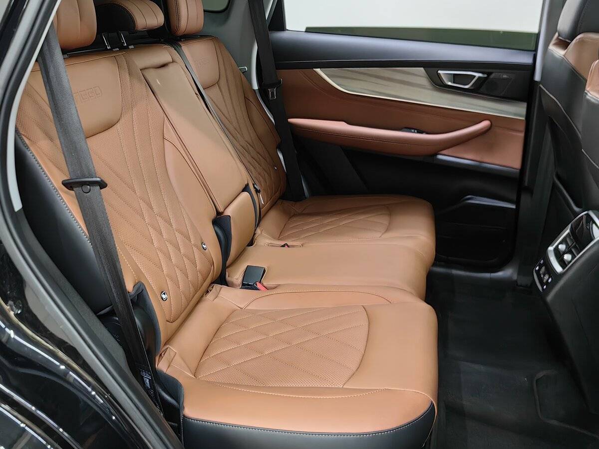 Chery Tiggo 8 Pro Max с пробегом — 2022 год. Фото: #8