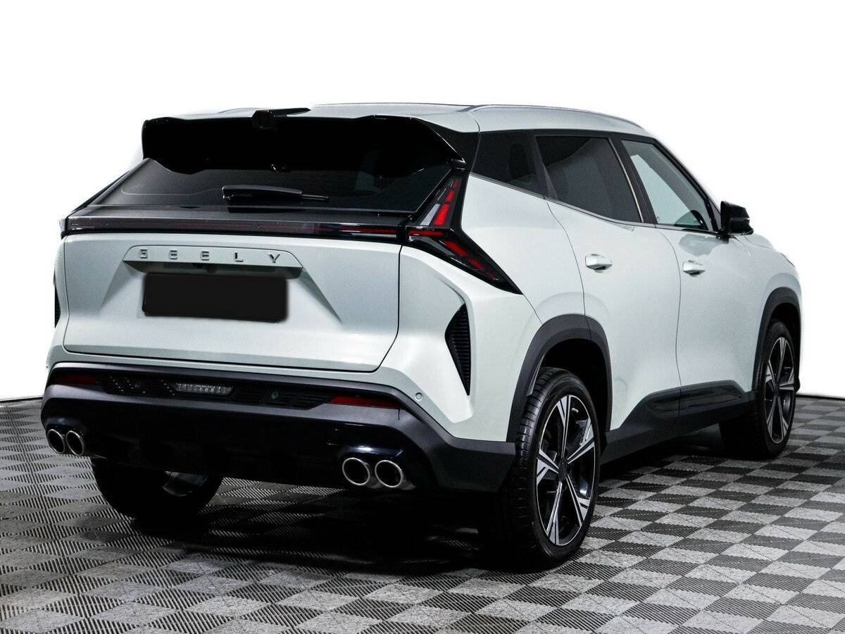 Geely Atlas с пробегом — 2023 год. Фото: #4