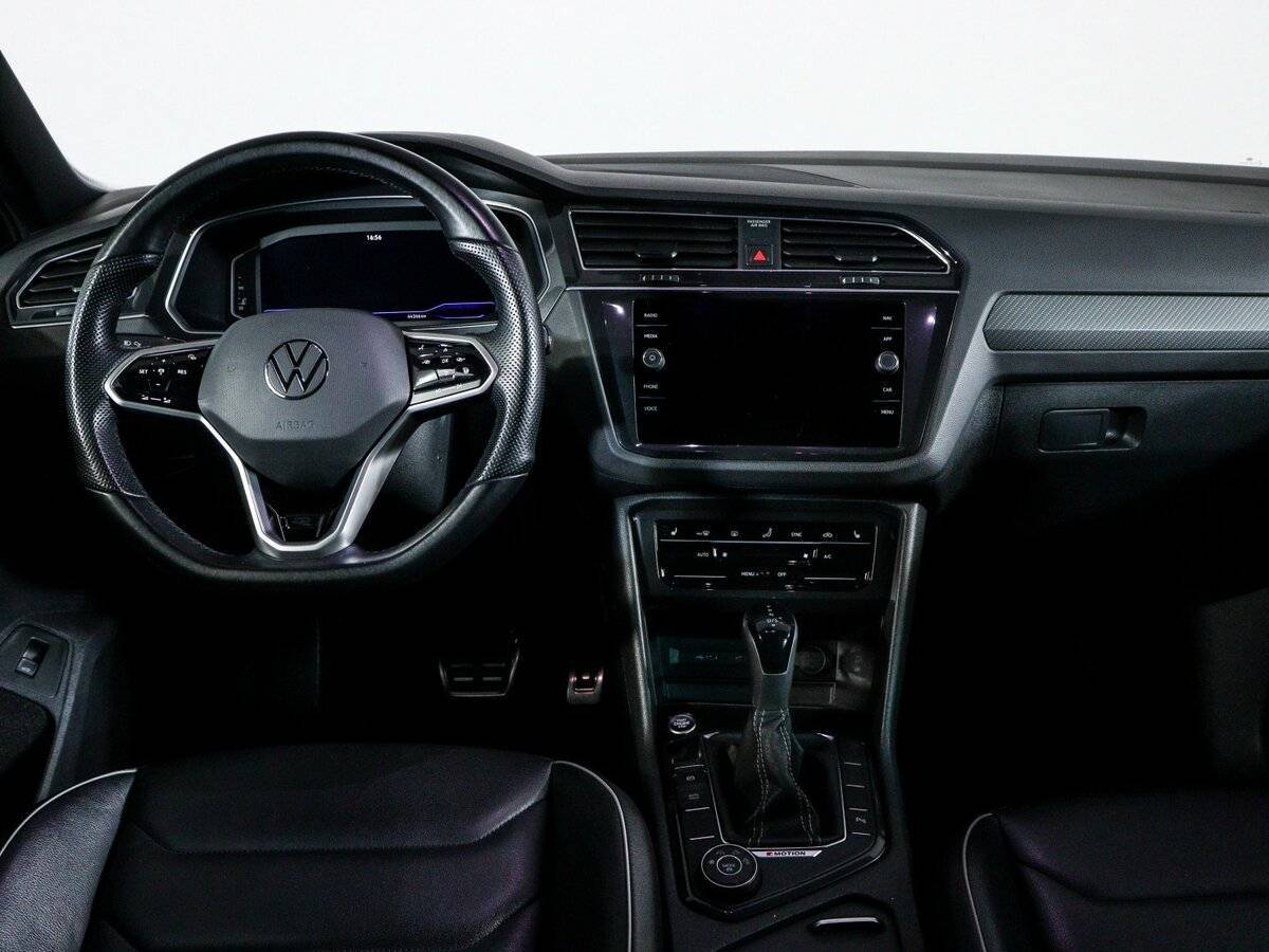 Volkswagen Tiguan с пробегом — 2021 год. Фото: #11