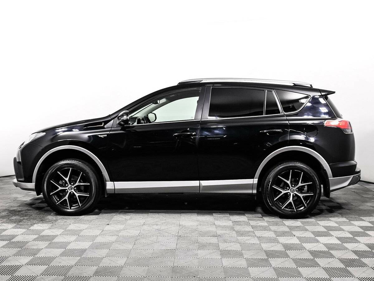 Toyota RAV4 с пробегом — 2017 год. Фото: #7