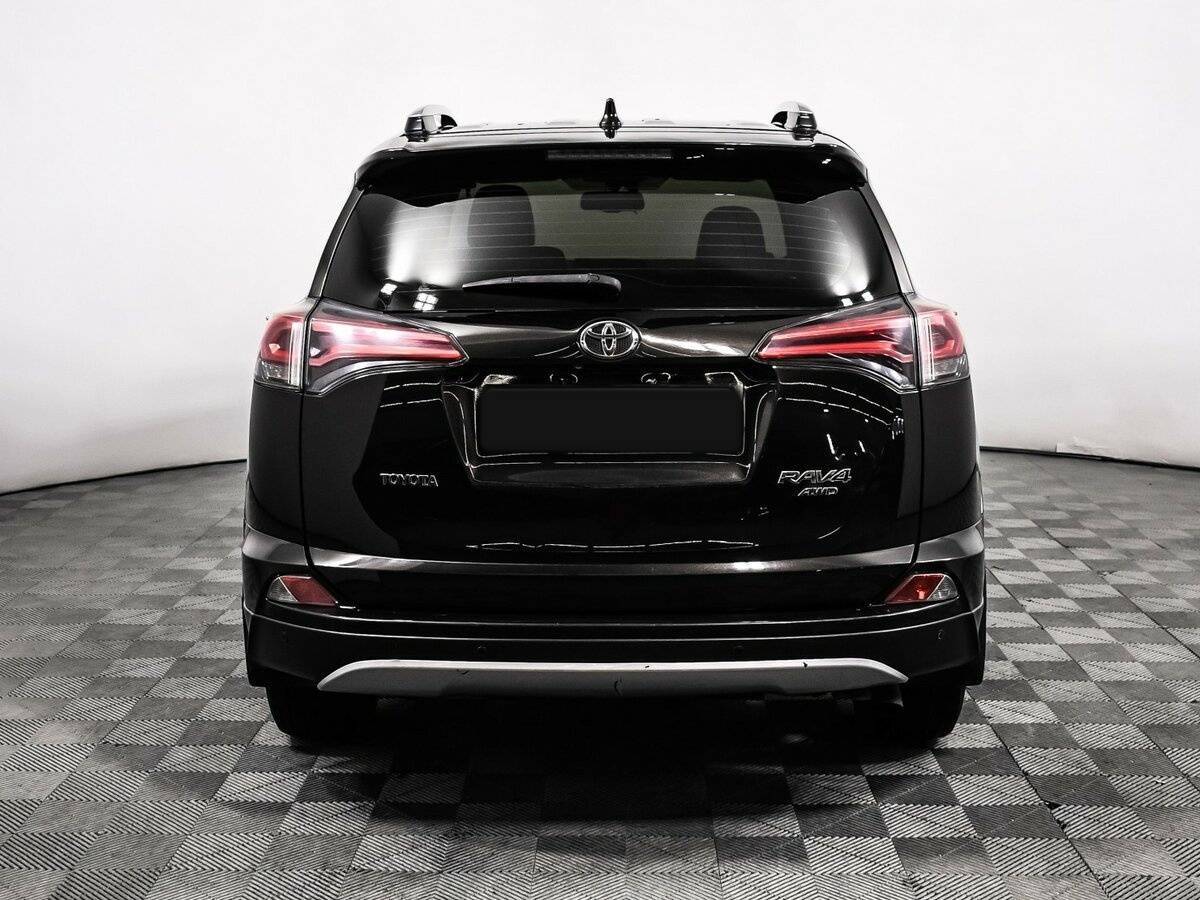 Toyota RAV4 с пробегом — 2015 год. Фото: #5