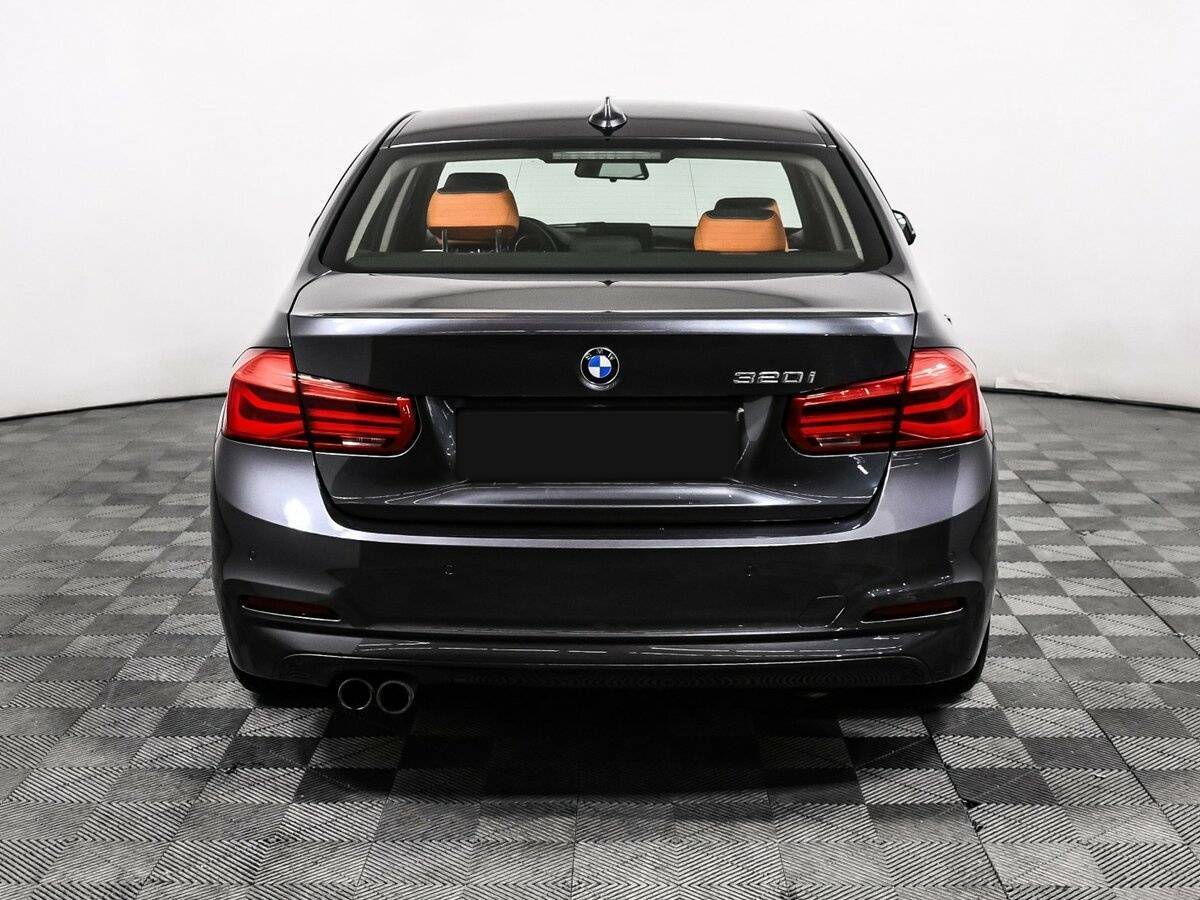 BMW 3 серии с пробегом — 2017 год. Фото: #5