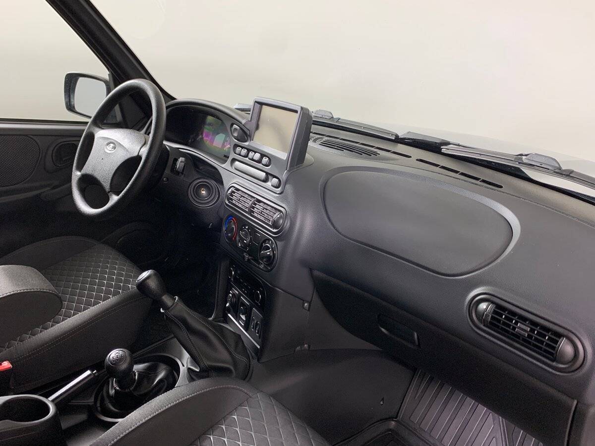 Lada (ВАЗ) Niva с пробегом — 2024 год. Фото: #12