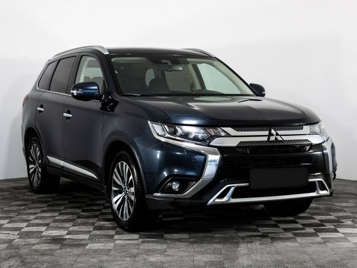 Mitsubishi Outlander с пробегом — 2020 год. Фото: #2