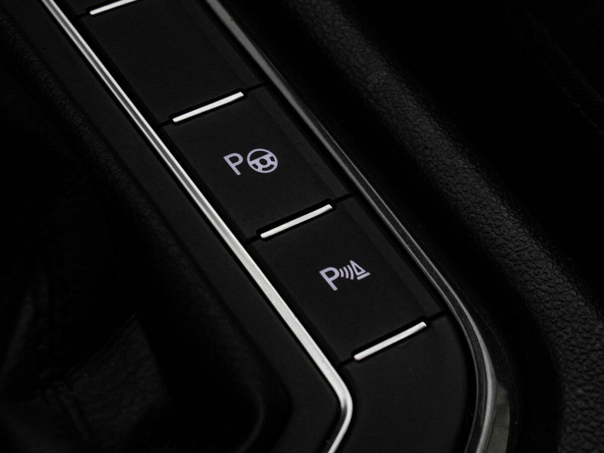 Volkswagen Tiguan с пробегом — 2017 год. Фото: #18