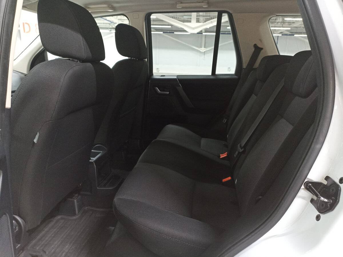 Land Rover Freelander с пробегом — 2012 год. Фото: #11