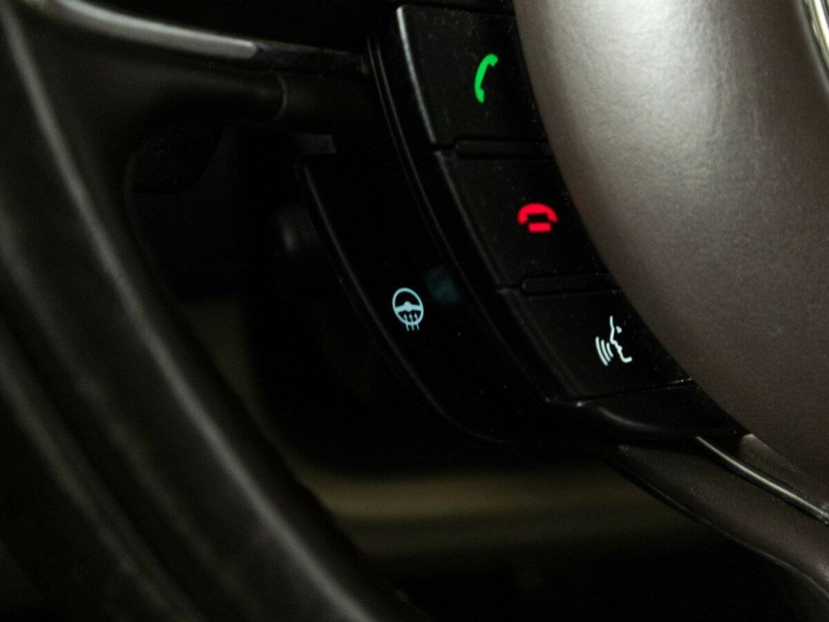 Jaguar XJ с пробегом — 2014 год. Фото: #25