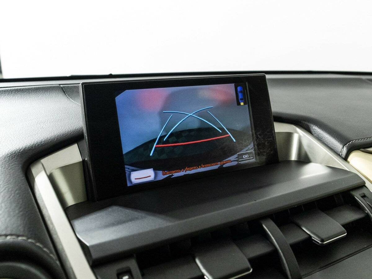 Lexus NX с пробегом — 2015 год. Фото: #19