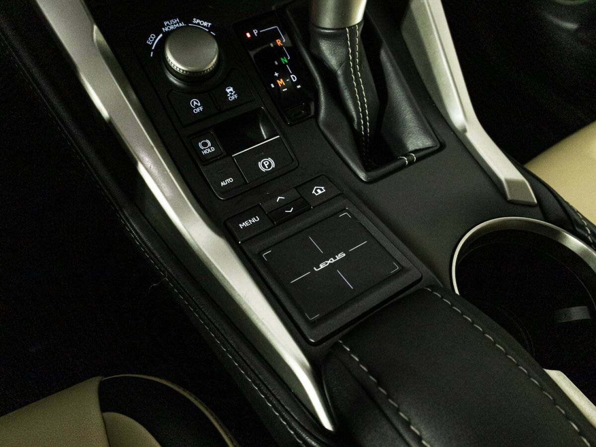 Lexus NX с пробегом — 2015 год. Фото: #21