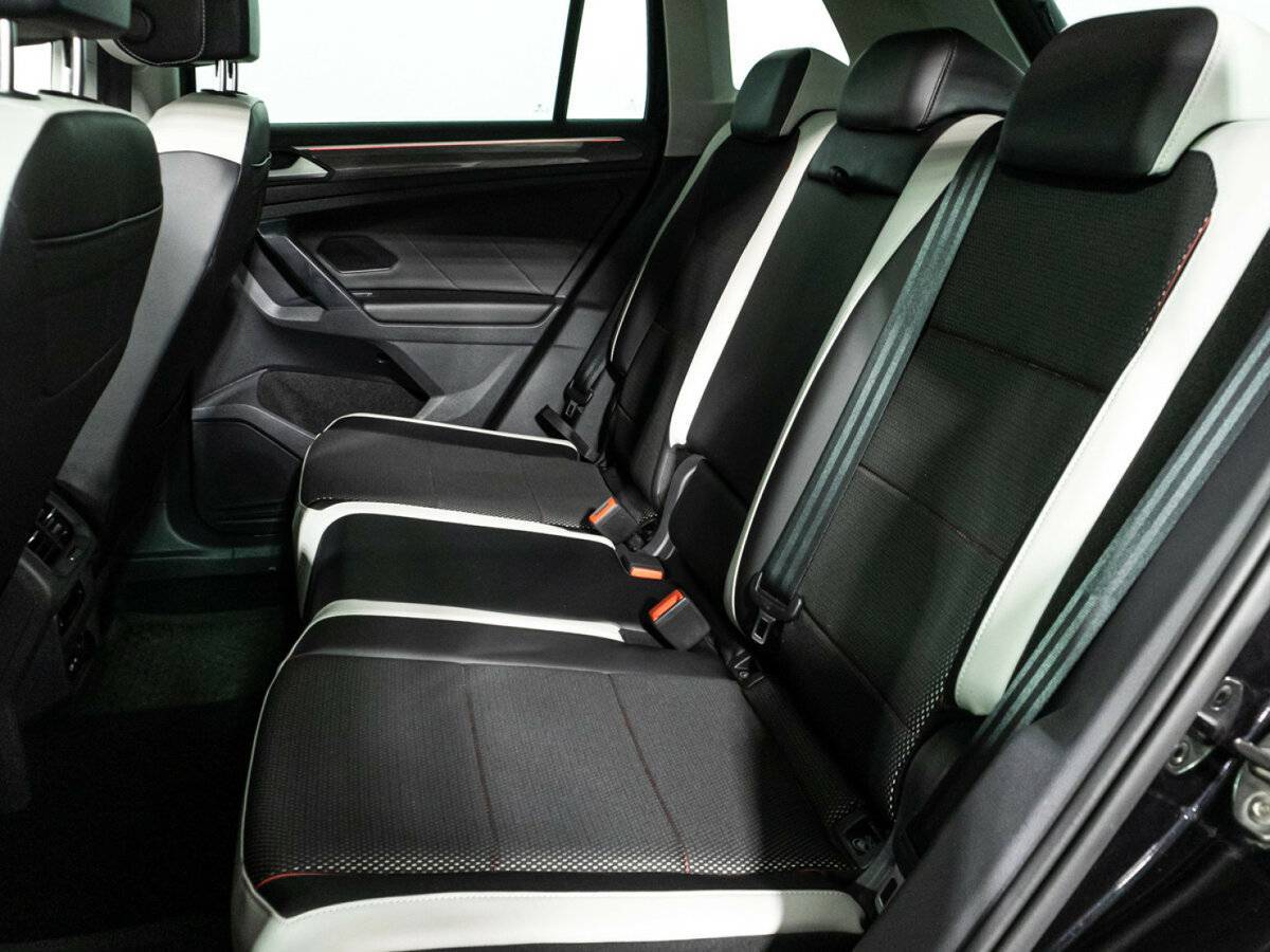 Volkswagen Tiguan с пробегом — 2022 год. Фото: #9