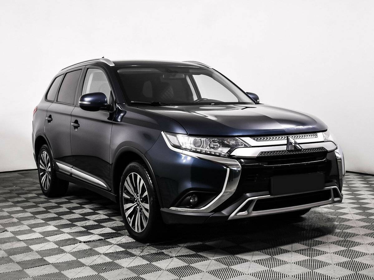 Mitsubishi Outlander с пробегом — 2019 год. Фото: #2