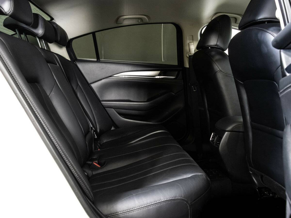 Mazda 6 с пробегом — 2020 год. Фото: #17