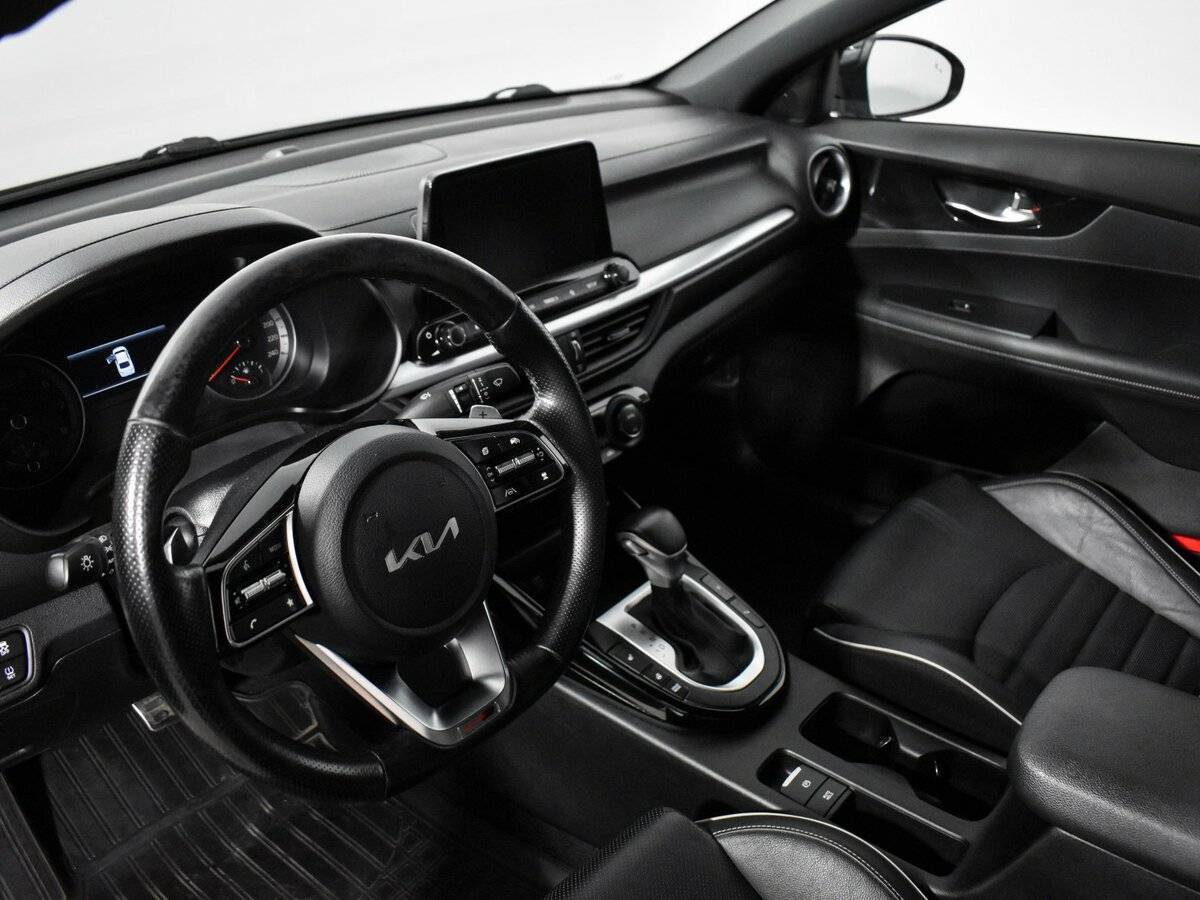 Kia Cerato с пробегом — 2022 год. Фото: #8