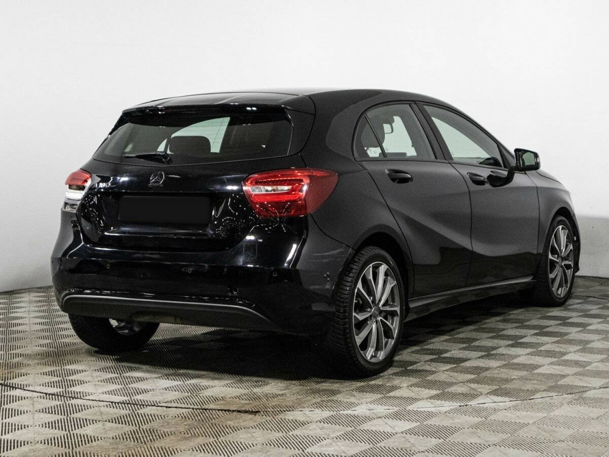 Mercedes-Benz A-Класс с пробегом — 2017 год. Фото: #4