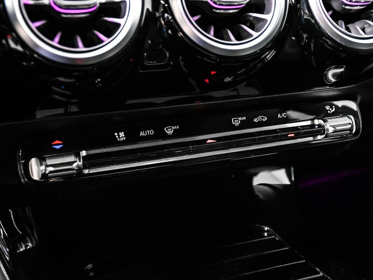 Mercedes-Benz CLA с пробегом — 2020 год. Фото: #18