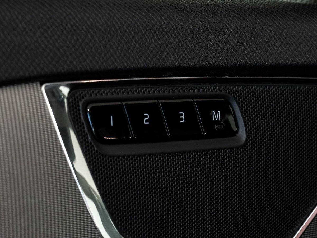 Volvo XC90 с пробегом — 2015 год. Фото: #18