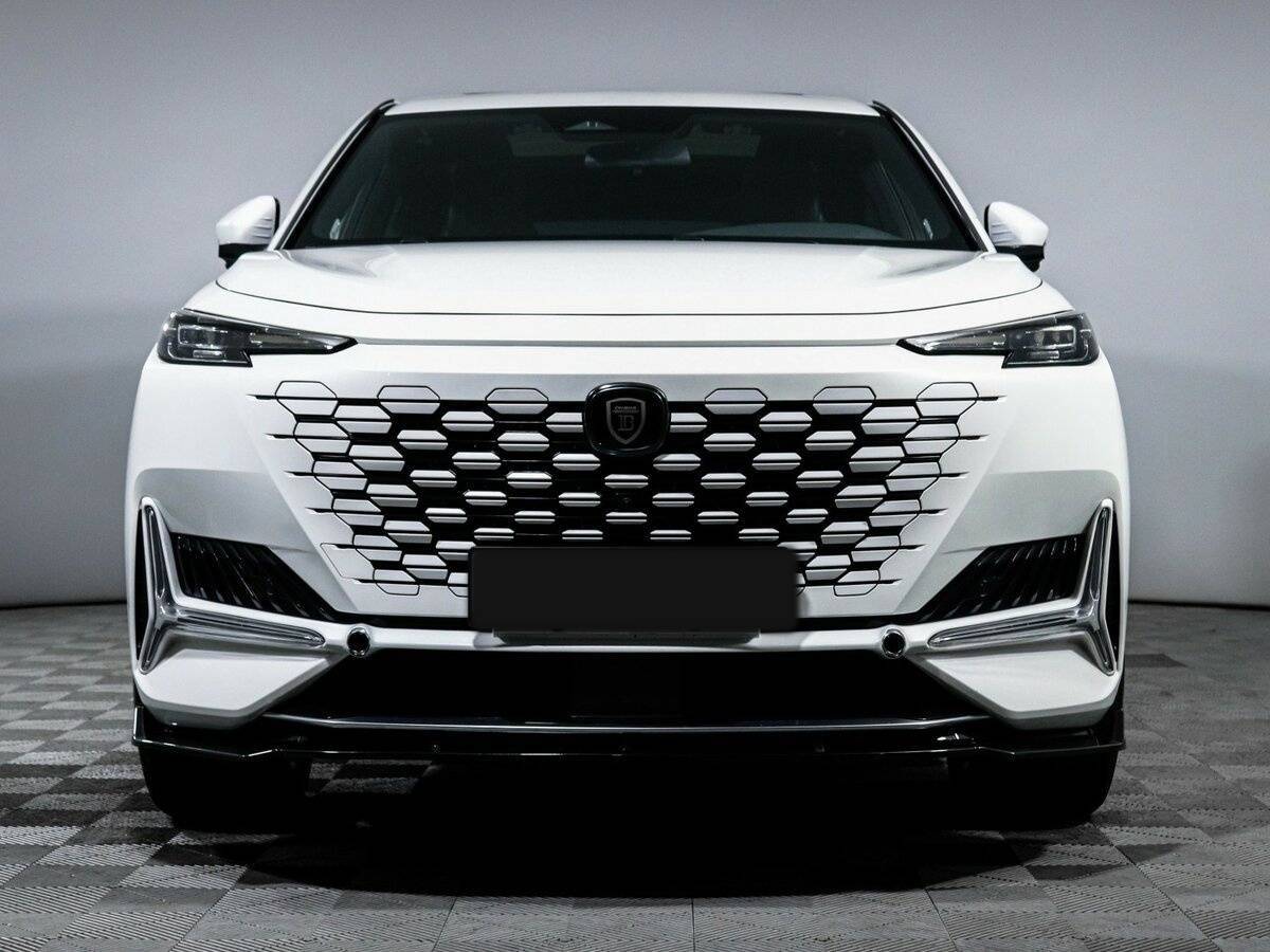 Changan UNI-K с пробегом — 2023 год. Фото: #1