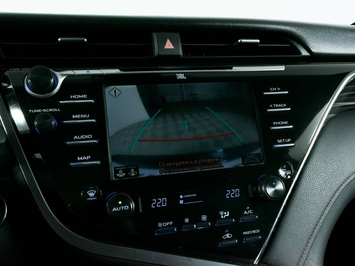 Toyota Camry с пробегом — 2020 год. Фото: #16