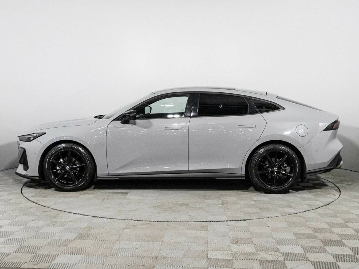 Changan UNI-V с пробегом — 2023 год. Фото: #7