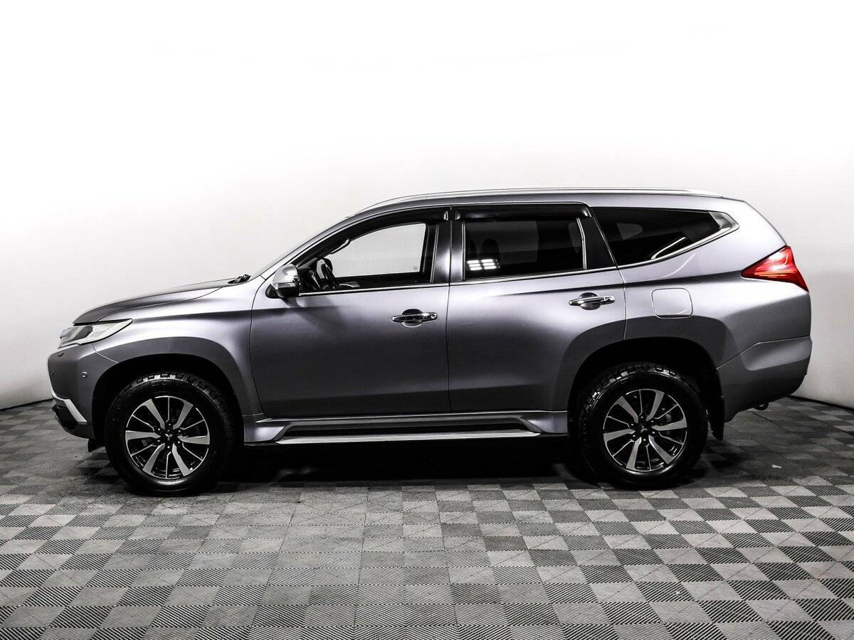 Mitsubishi Pajero Sport с пробегом — 2017 год. Фото: #7