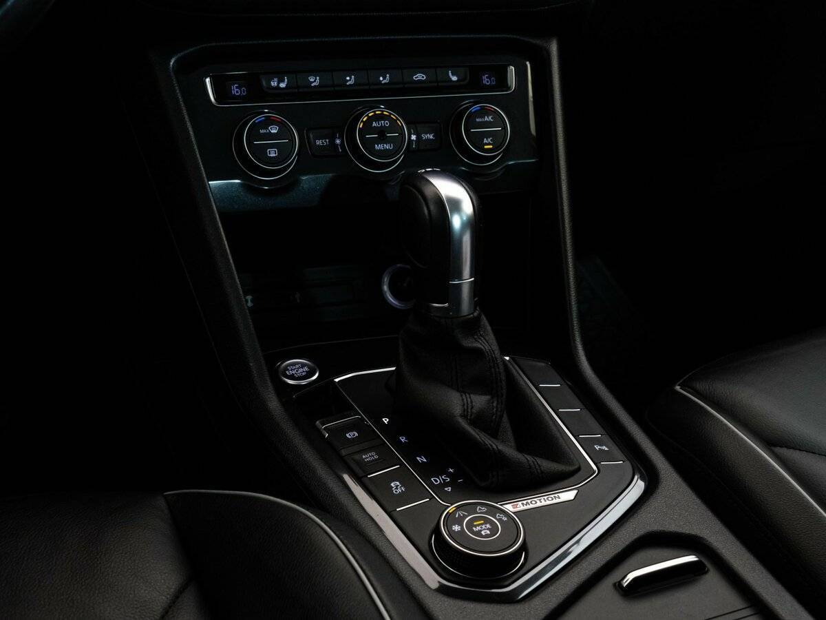 Volkswagen Tiguan с пробегом — 2017 год. Фото: #12