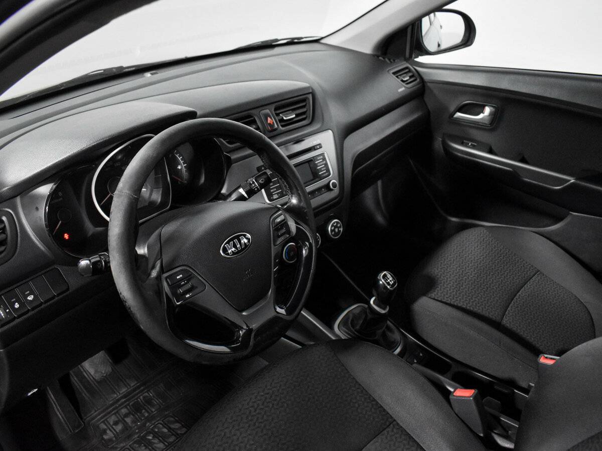 Kia Rio с пробегом — 2016 год. Фото: #8