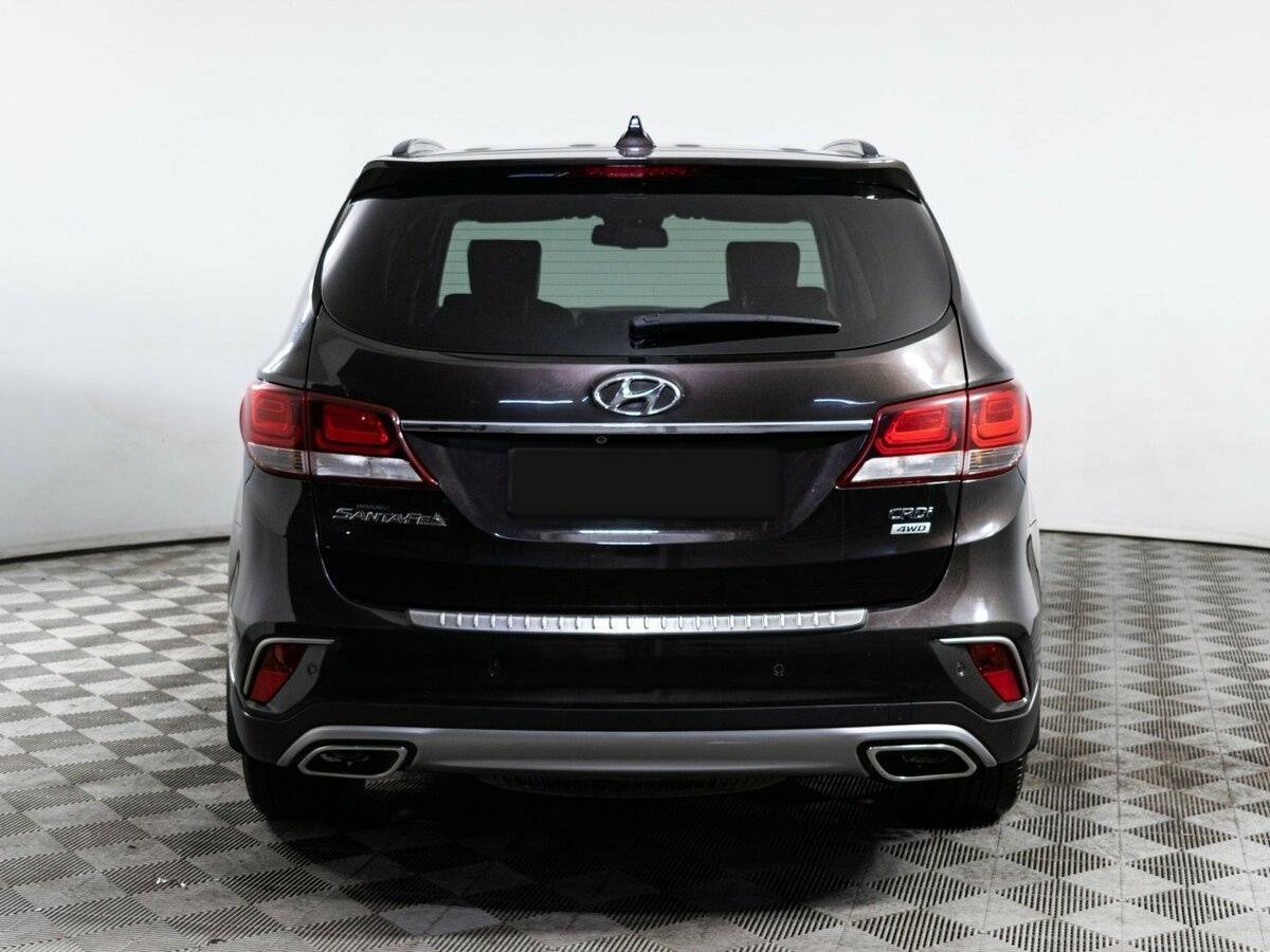Hyundai Santa Fe с пробегом — 2017 год. Фото: #5