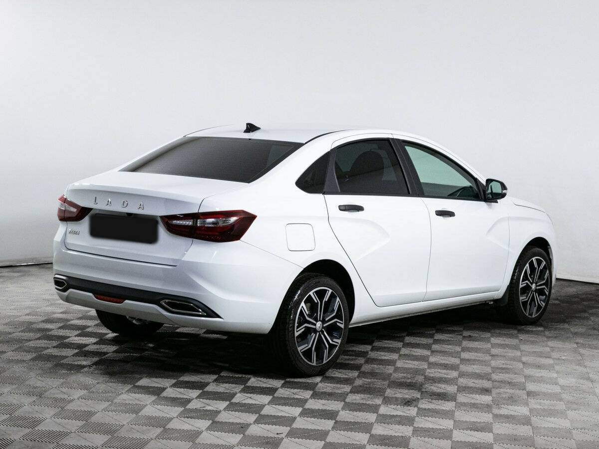 Lada (ВАЗ) Vesta с пробегом — 2024 год. Фото: #3