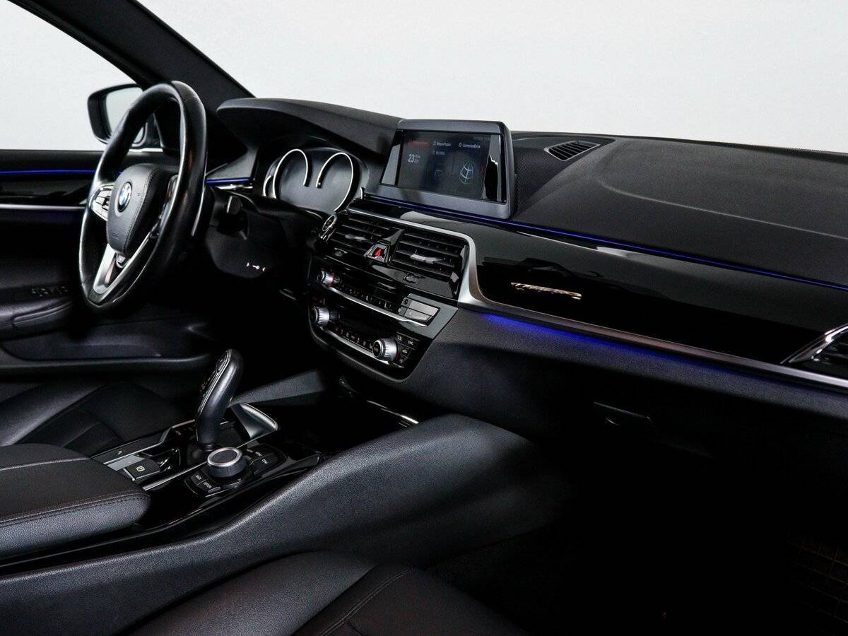 BMW 5 серии с пробегом — 2018 год. Фото: #8