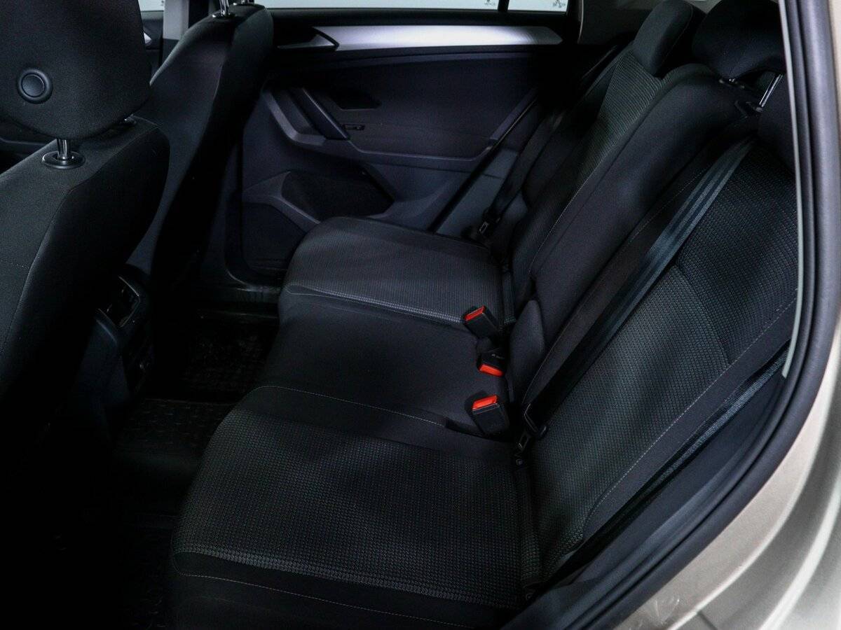 Volkswagen Tiguan с пробегом — 2017 год. Фото: #9