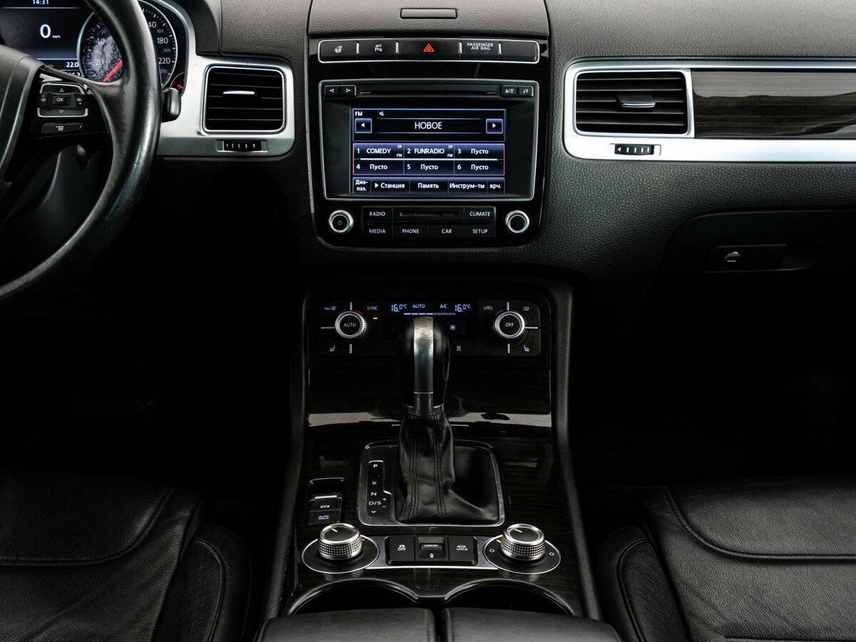 Volkswagen Touareg с пробегом — 2016 год. Фото: #11
