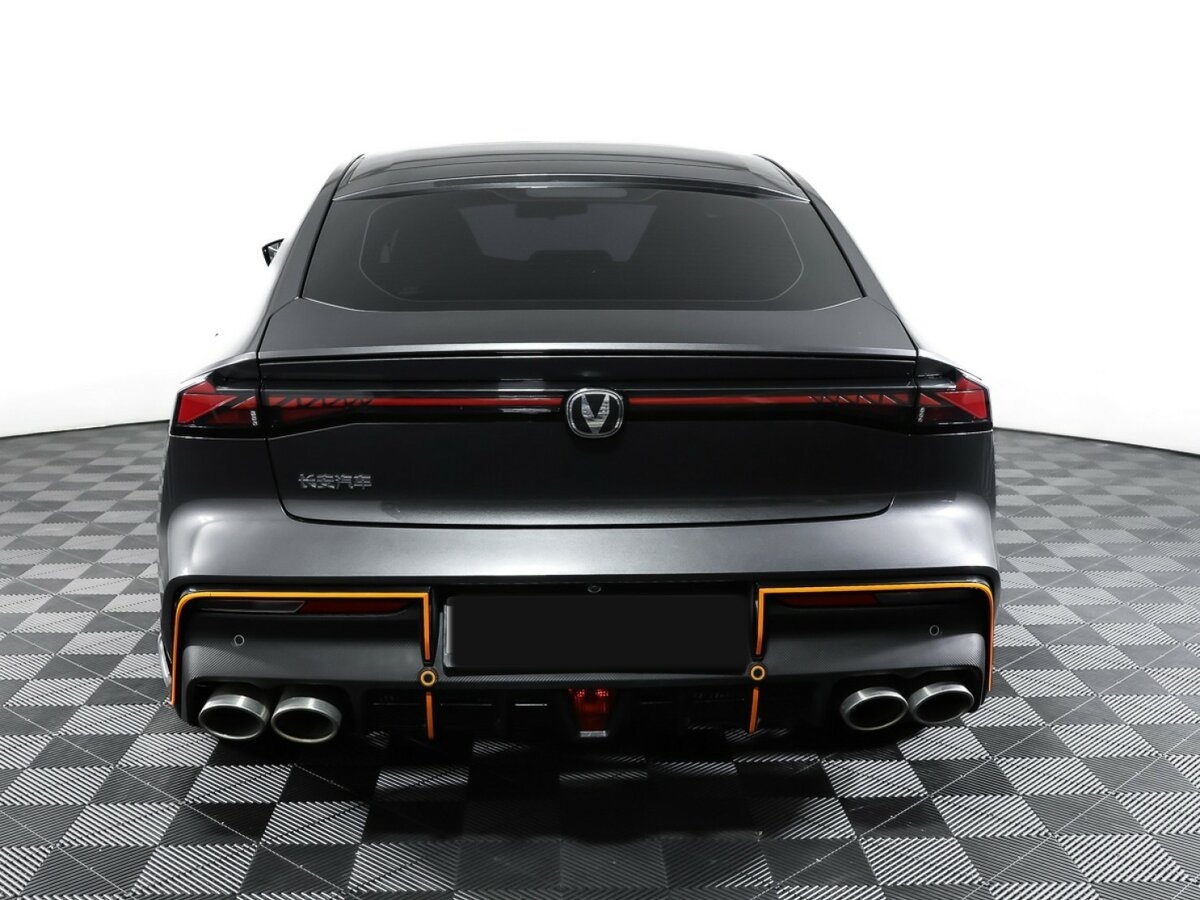 Changan UNI-V с пробегом — 2023 год. Фото: #2