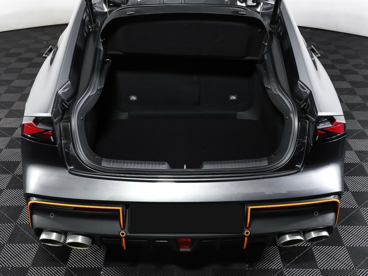 Changan UNI-V с пробегом — 2023 год. Фото: #6