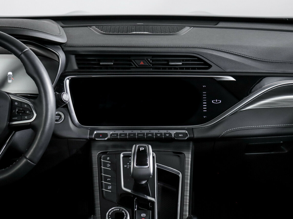 Geely Atlas Pro с пробегом — 2024 год. Фото: #10