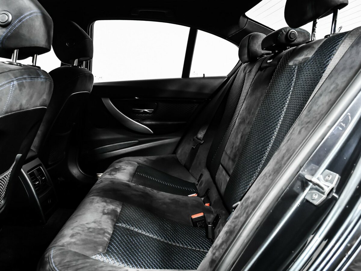 BMW 3 серии с пробегом — 2017 год. Фото: #11