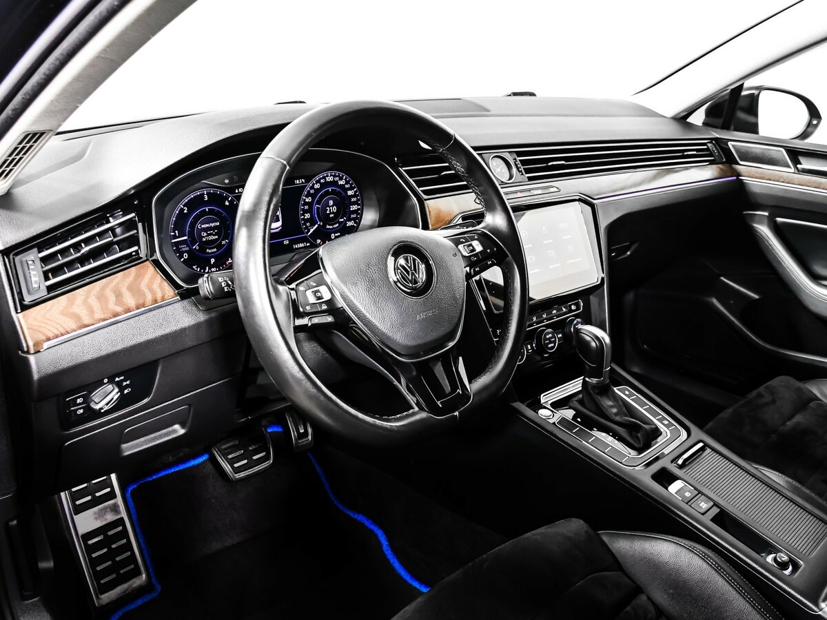 Volkswagen Passat с пробегом — 2018 год. Фото: #9