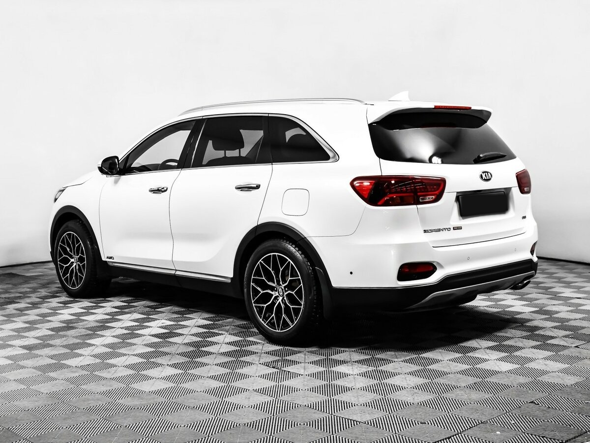 Kia Sorento с пробегом — 2018 год. Фото: #5
