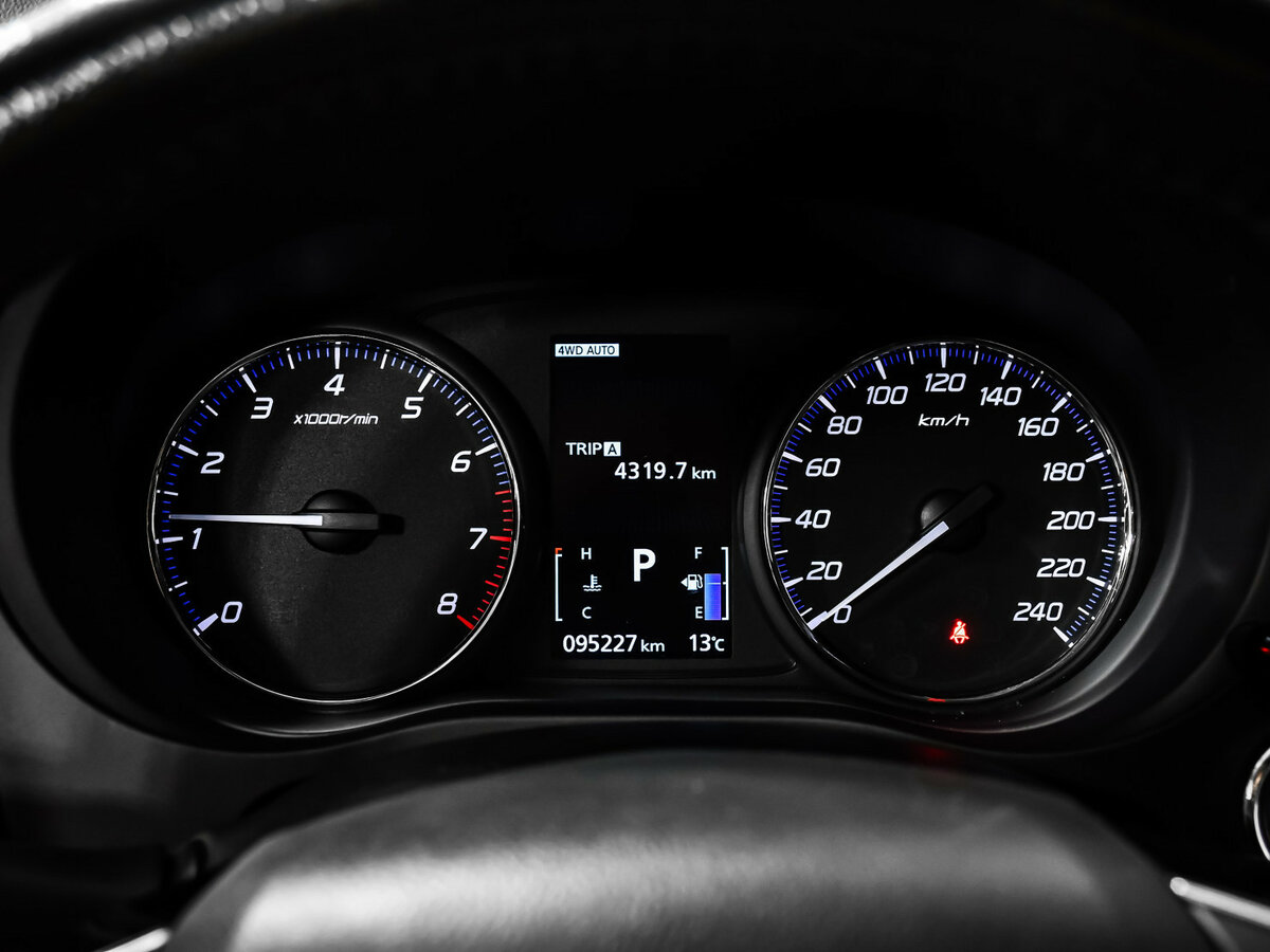 Mitsubishi Outlander с пробегом — 2016 год. Фото: #8