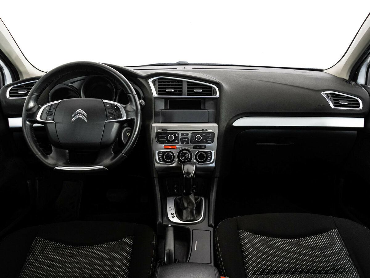 Citroen C4 с пробегом — 2018 год. Фото: #7