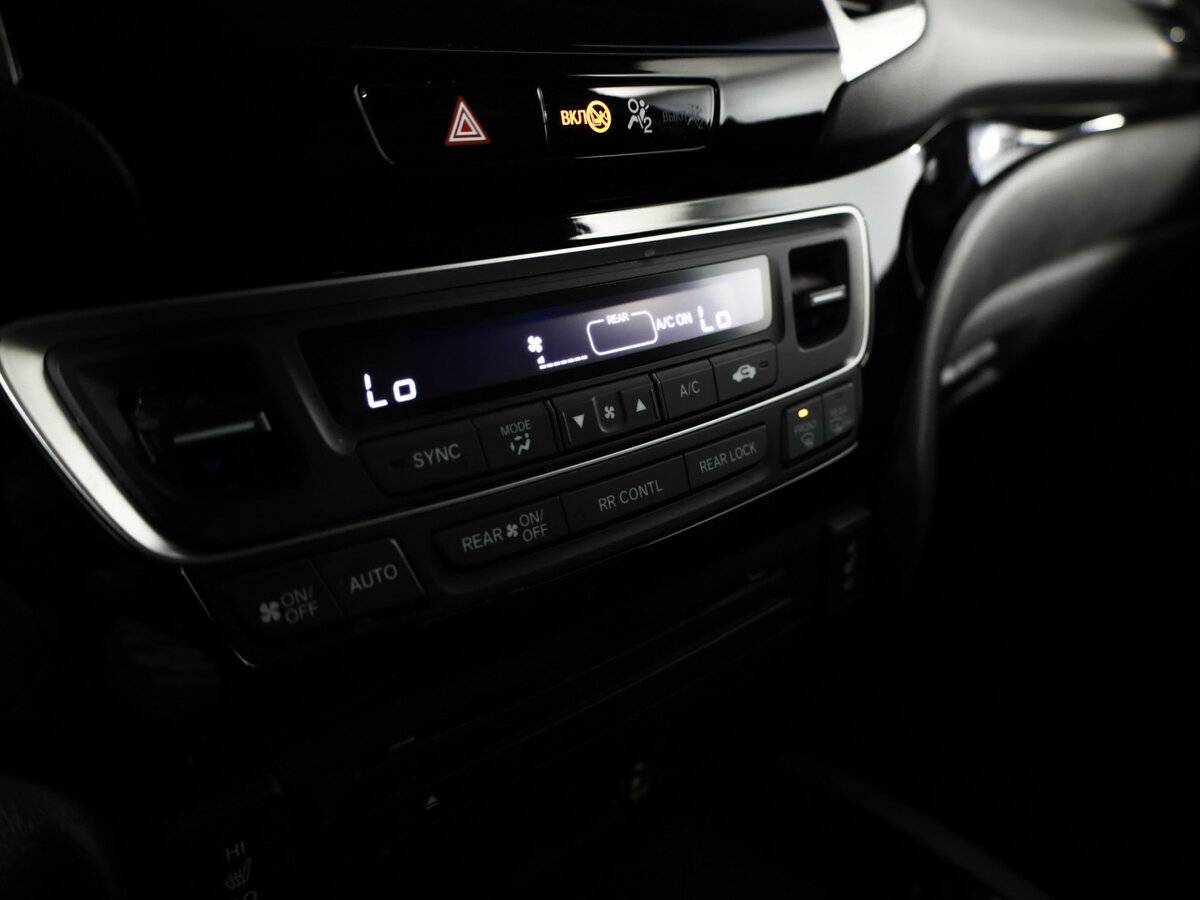 Honda Pilot с пробегом — 2016 год. Фото: #19
