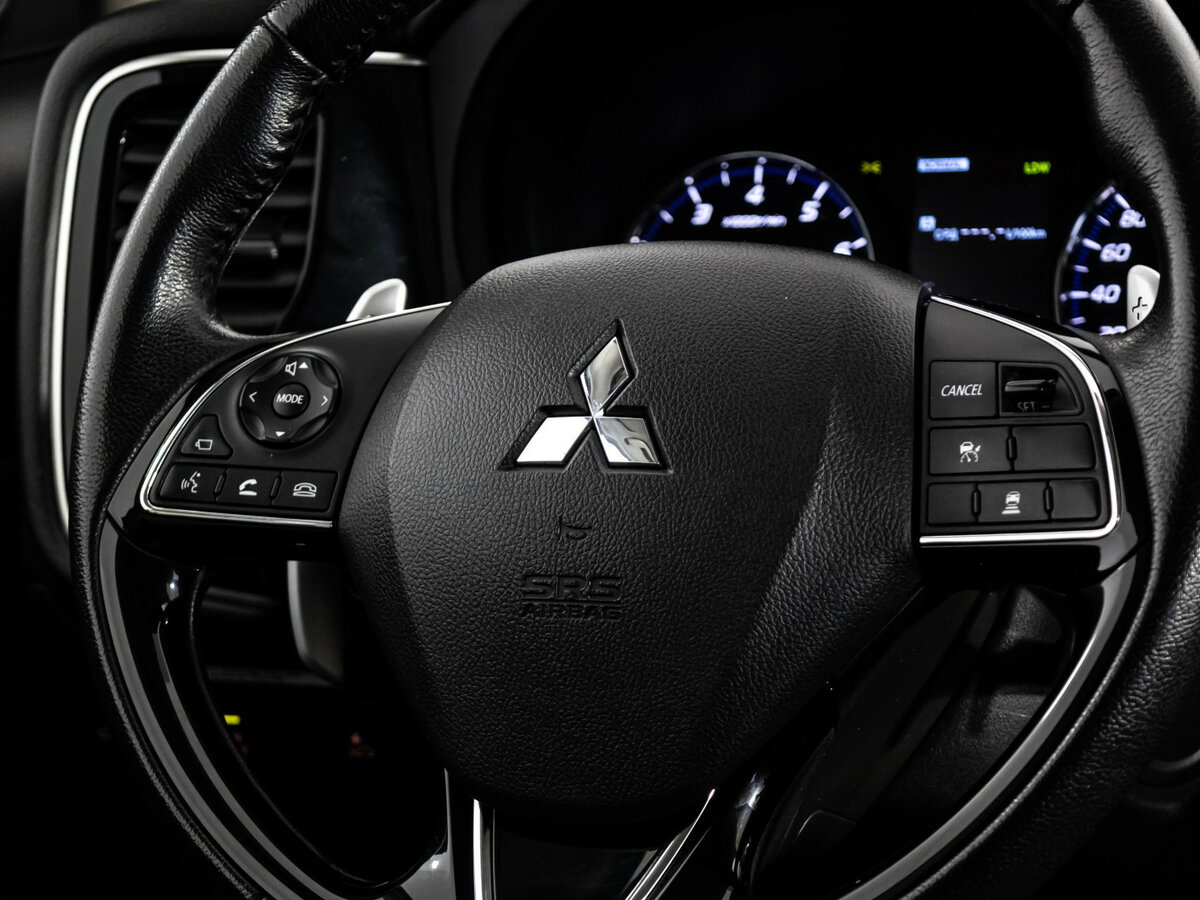 Mitsubishi Outlander с пробегом — 2018 год. Фото: #8