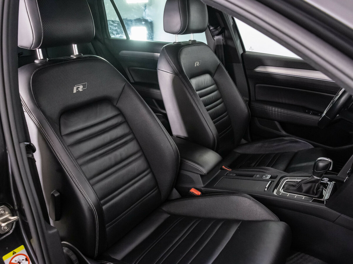 Volkswagen Passat с пробегом — 2018 год. Фото: #23